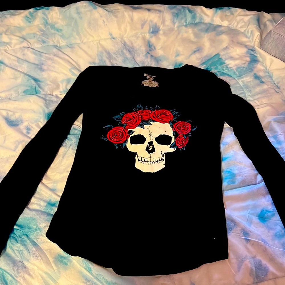Black long sleeve with a skull and roses